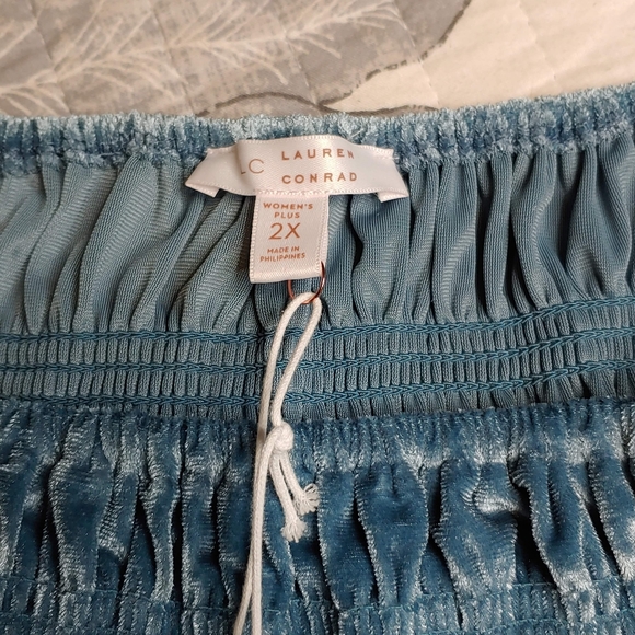 LC Lauren Conrad Long Sleeve Velour Blue Dress - Picture 3 of 7